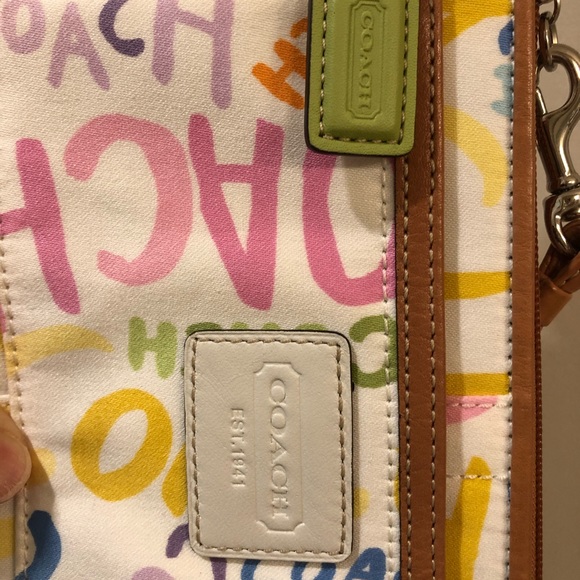 Coach Wristlet - Picture 11 of 11